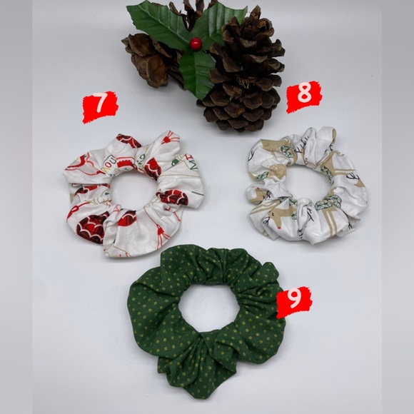 Set of 3 Christmas Inspired Scrunchies / Holiday Scrunchies - Picture 4 of 7